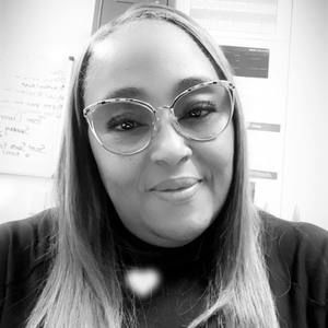 Meet your Posher, Stephany